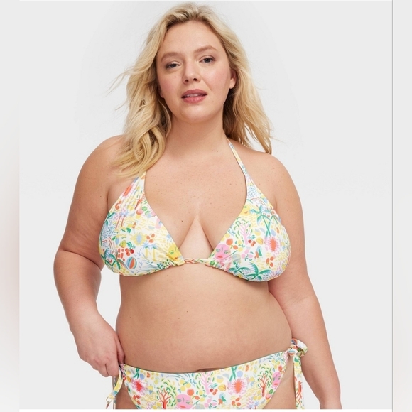 Roller Rabbit x Target Vacation/Star Geo Reversible Triangle Bikini Top - Picture 5 of 8